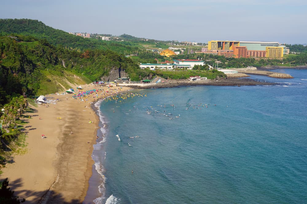 La playa de Jungmun Saekdal